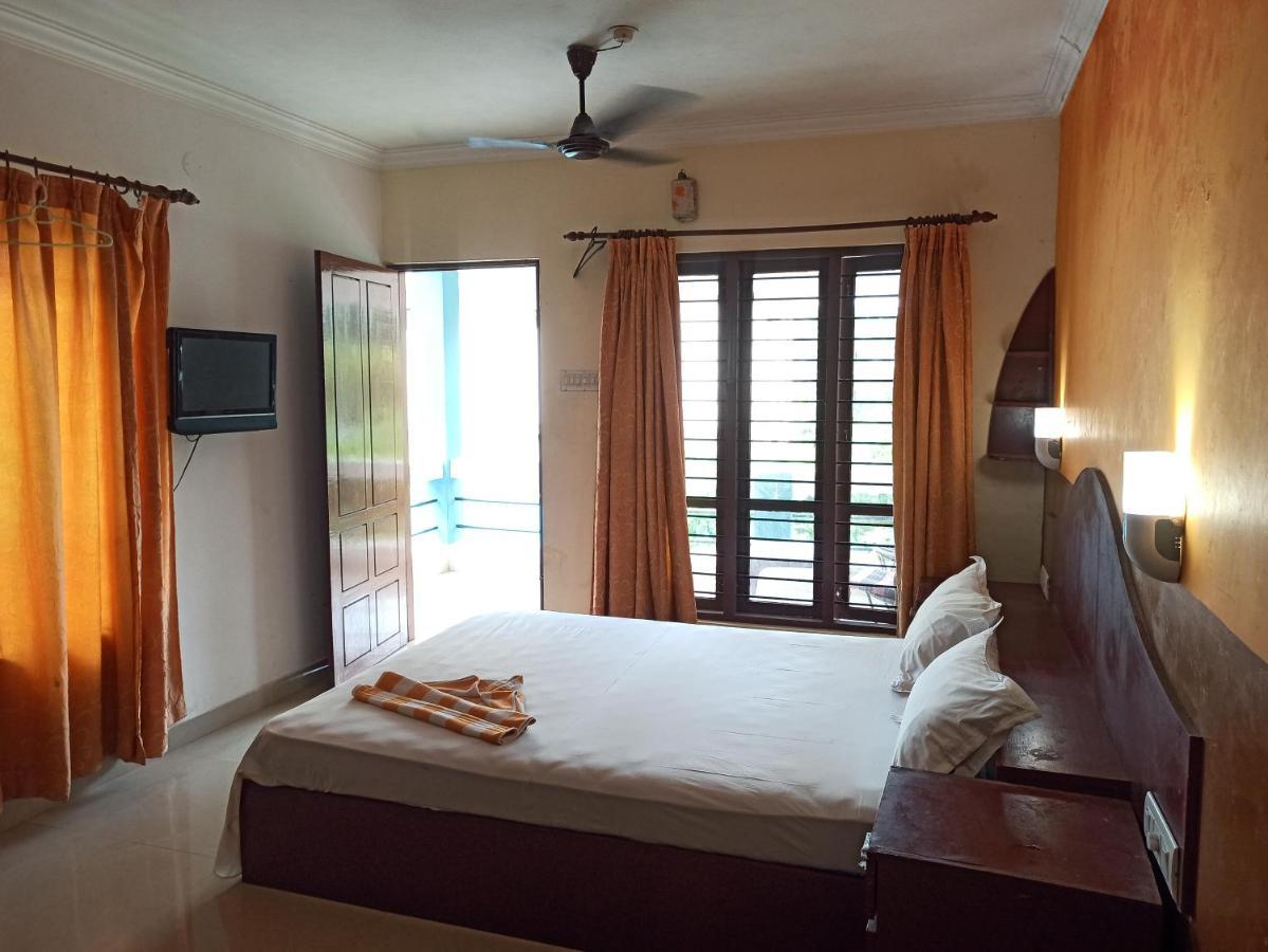 New Kovalam Beach Hotel Eksteriør bilde
