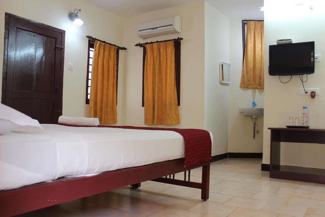 New Kovalam Beach Hotel Eksteriør bilde